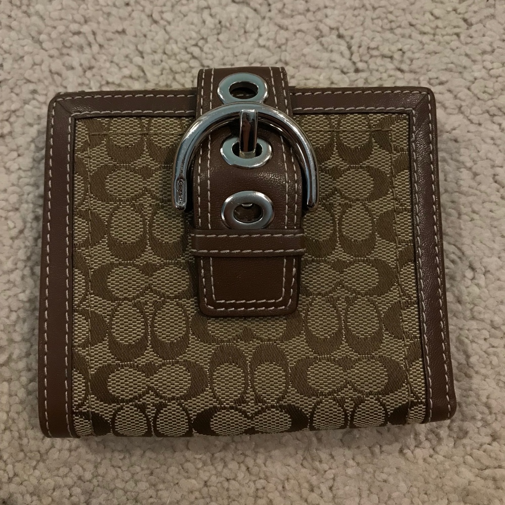 Coach Wallet in Signature Canvas and Brown